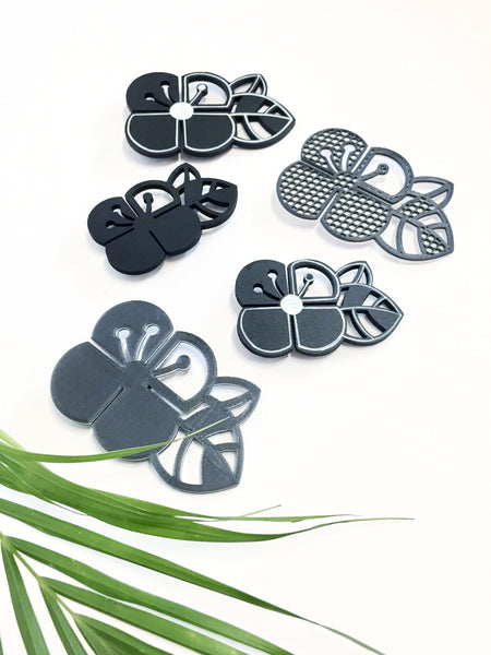 Black Graphic Flower Brooch (Small)